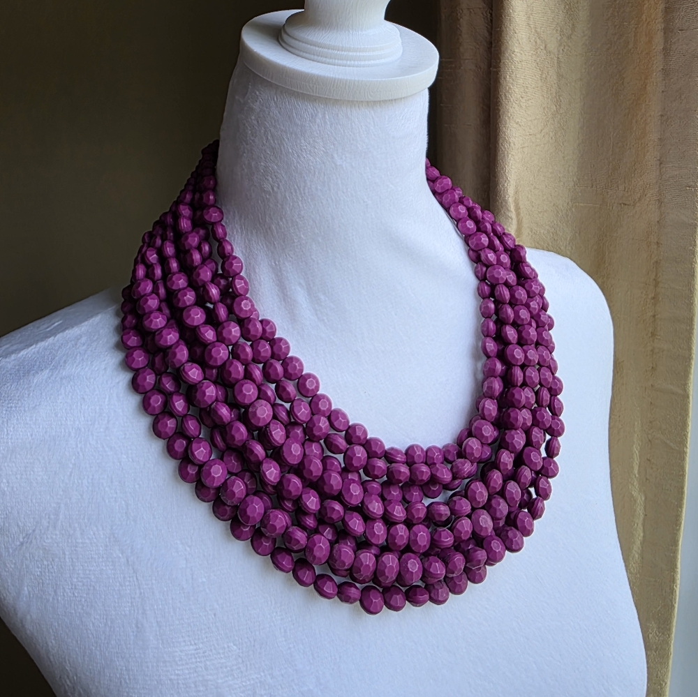 Boho Chic Multi-strand Magenta Beaded Necklace. Mint Condition!
